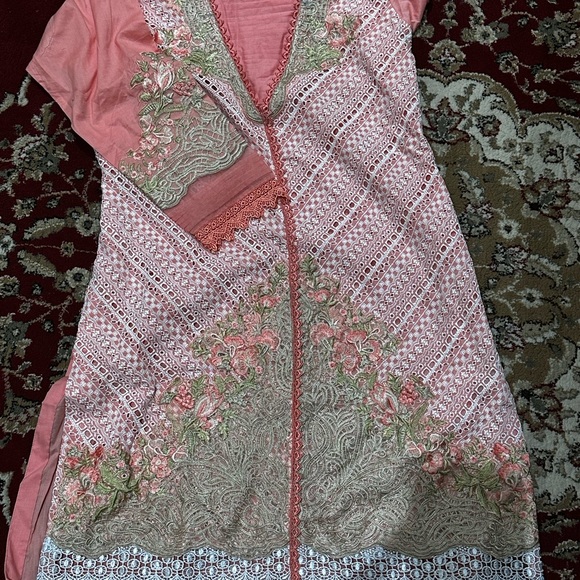 Pakistani brand new 3 piece full embroidered dress size medium to large - Picture 4 of 9